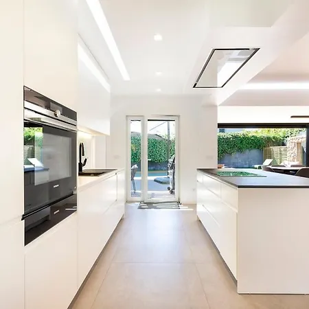 Rosario Pool * Cascais